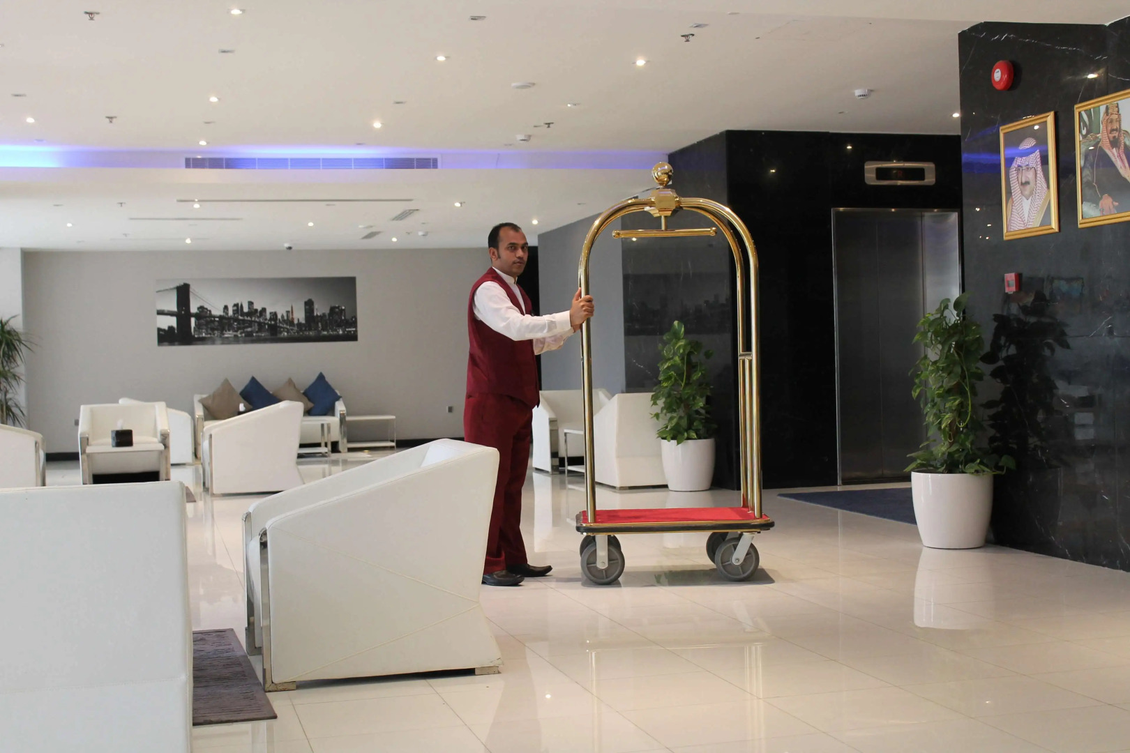 Golden Tulip Al Khobar Suites