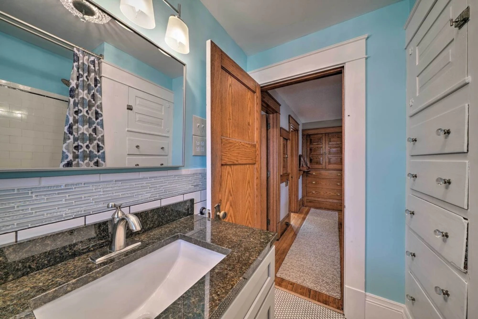 Classy Colonial House w/ Furnished Sunroom!