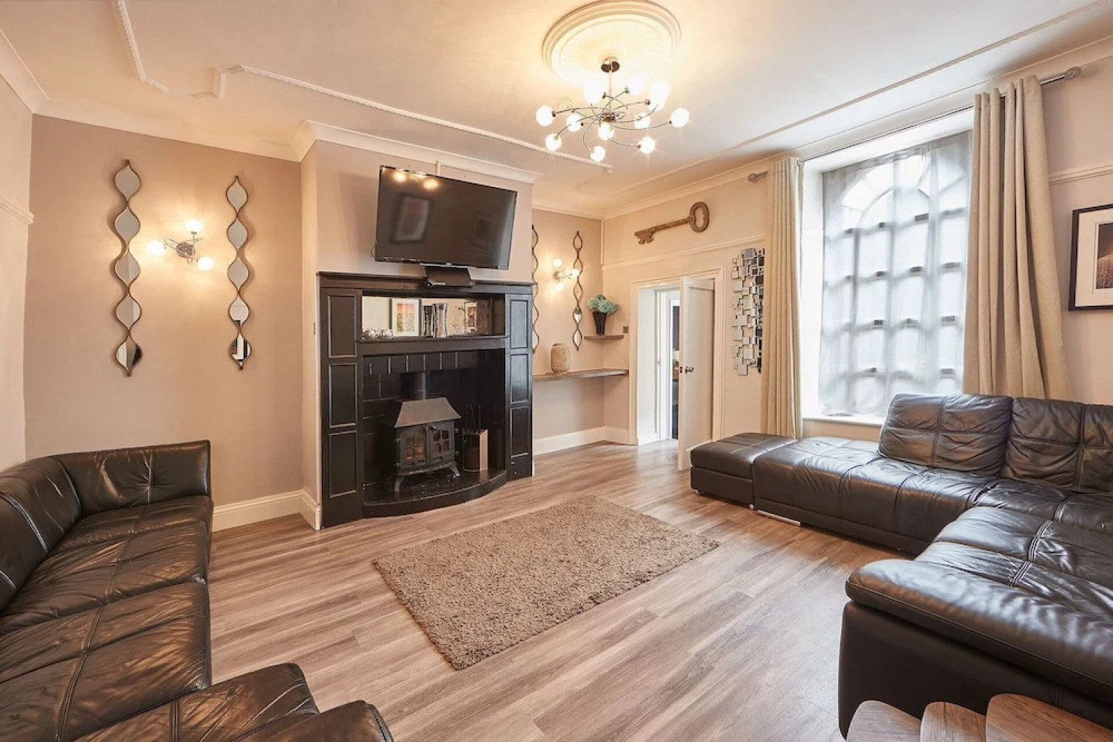 Host Stay Rosedale House