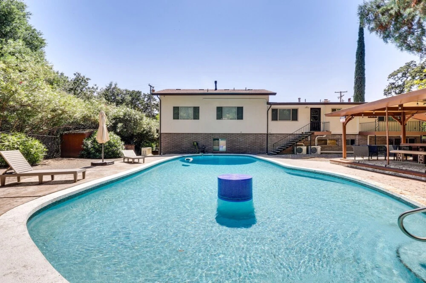 Vacation Rental 2 Mi to Clearlake Oaks Boat Launch