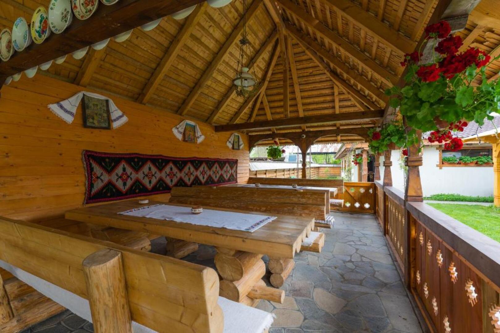 Pensiunea Casa Traditiilor