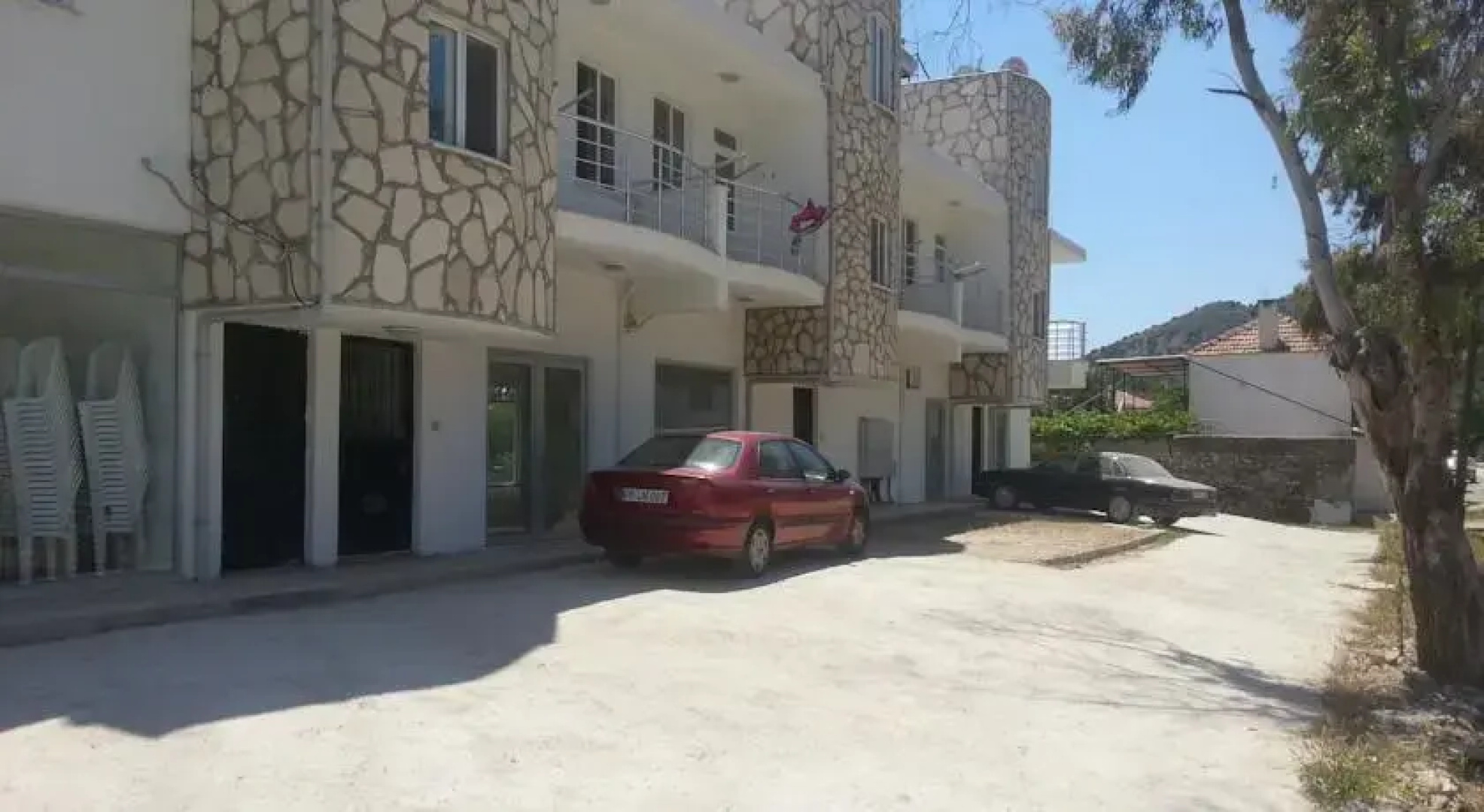 Cemre Aparts