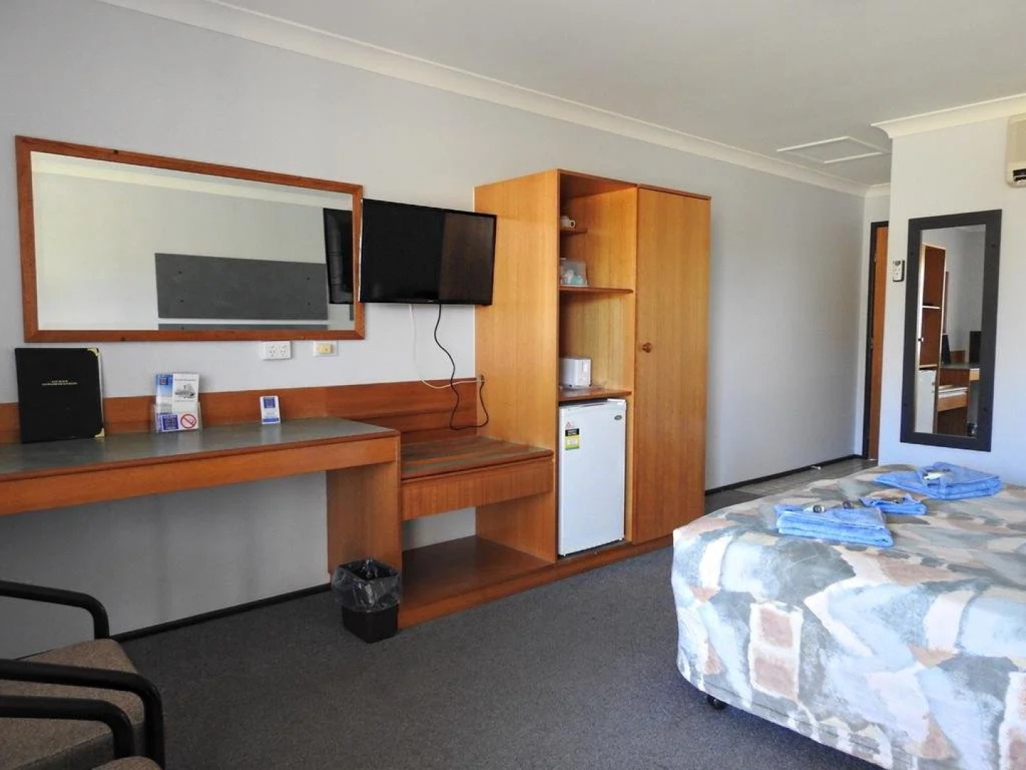 Koorawatha Homestead Motel