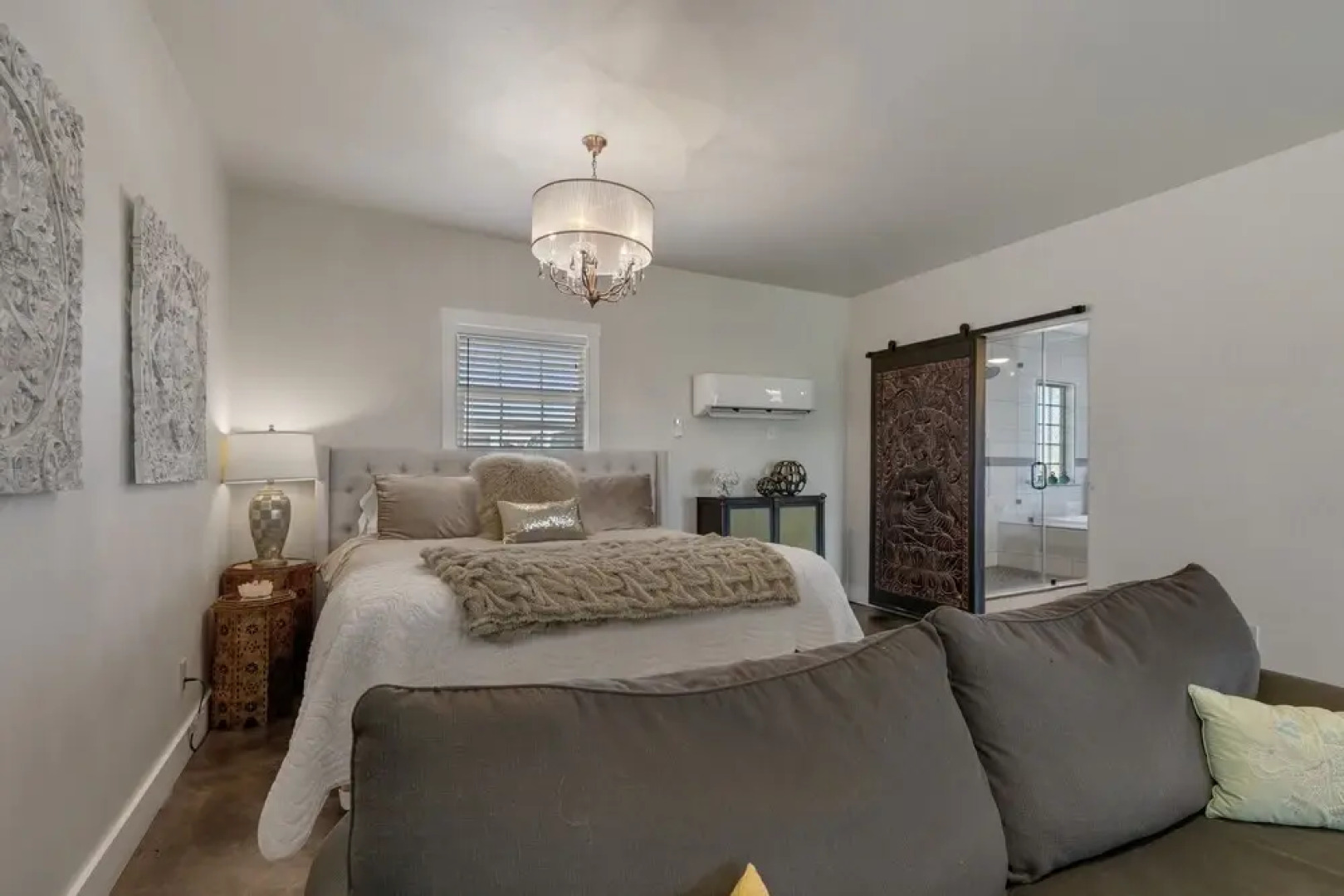 Luxury Studio W/hot Tub&grill