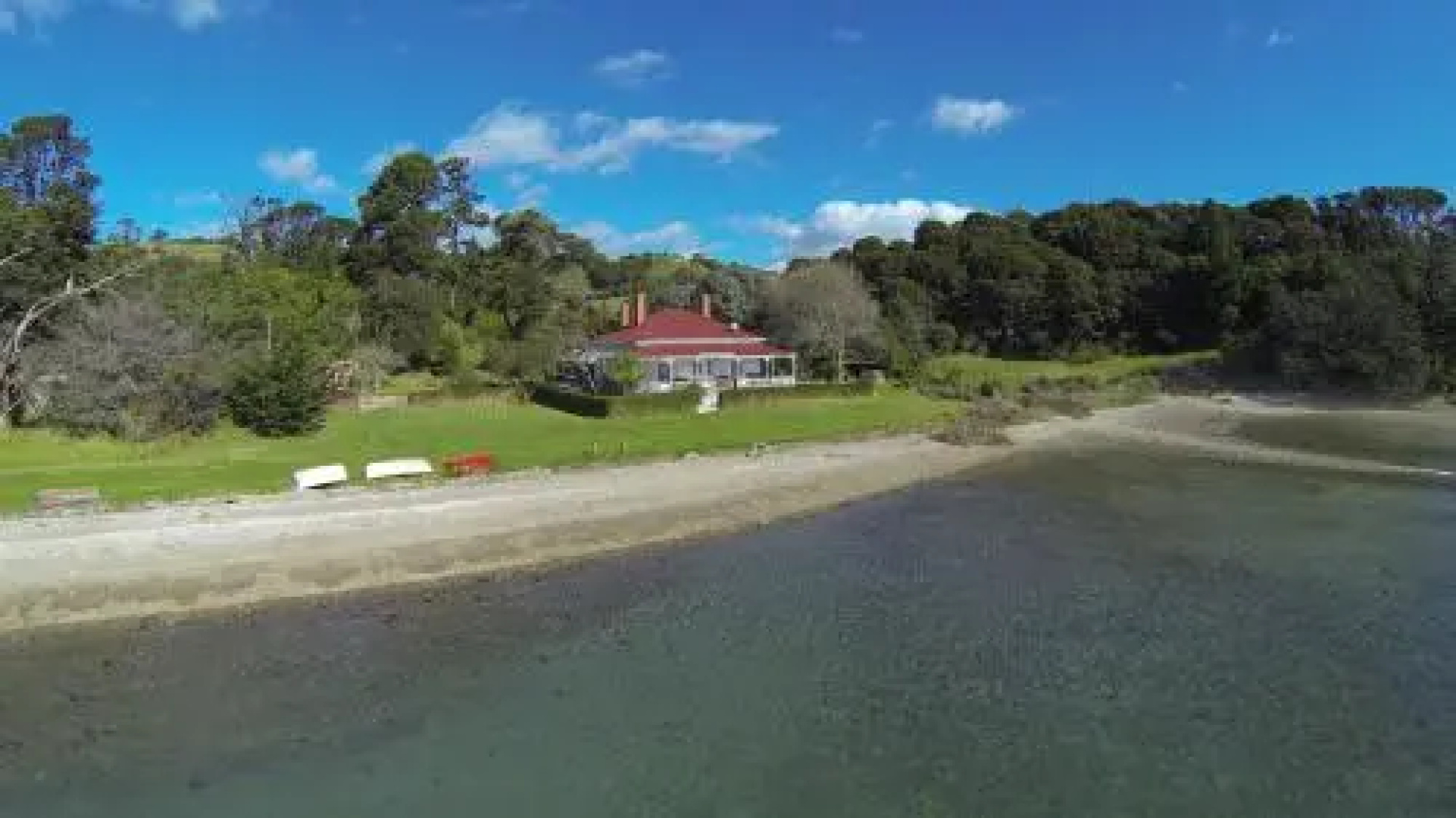 Oakura Bay Villa