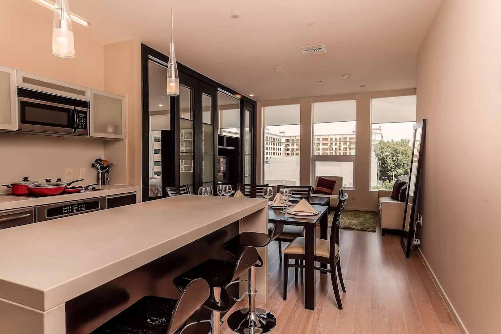 Tenten Wilshire - Official