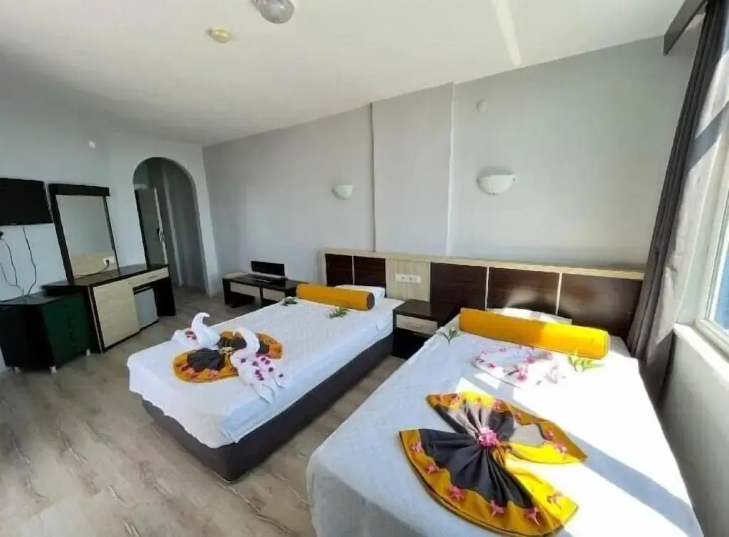 Semt Luna Beach Hotel