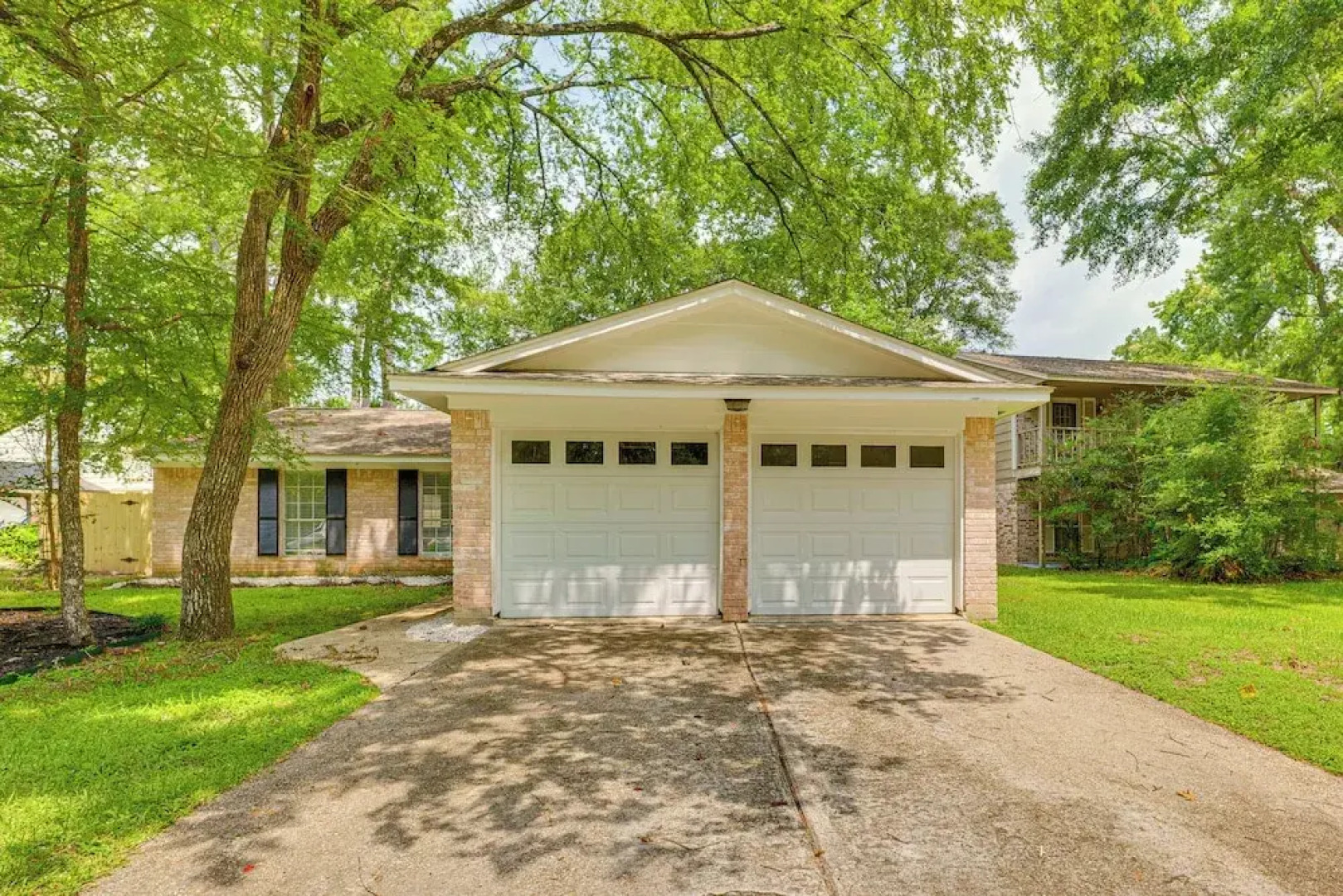 Pet-friendly Spring Home w/ Private Pool & Hot Tub