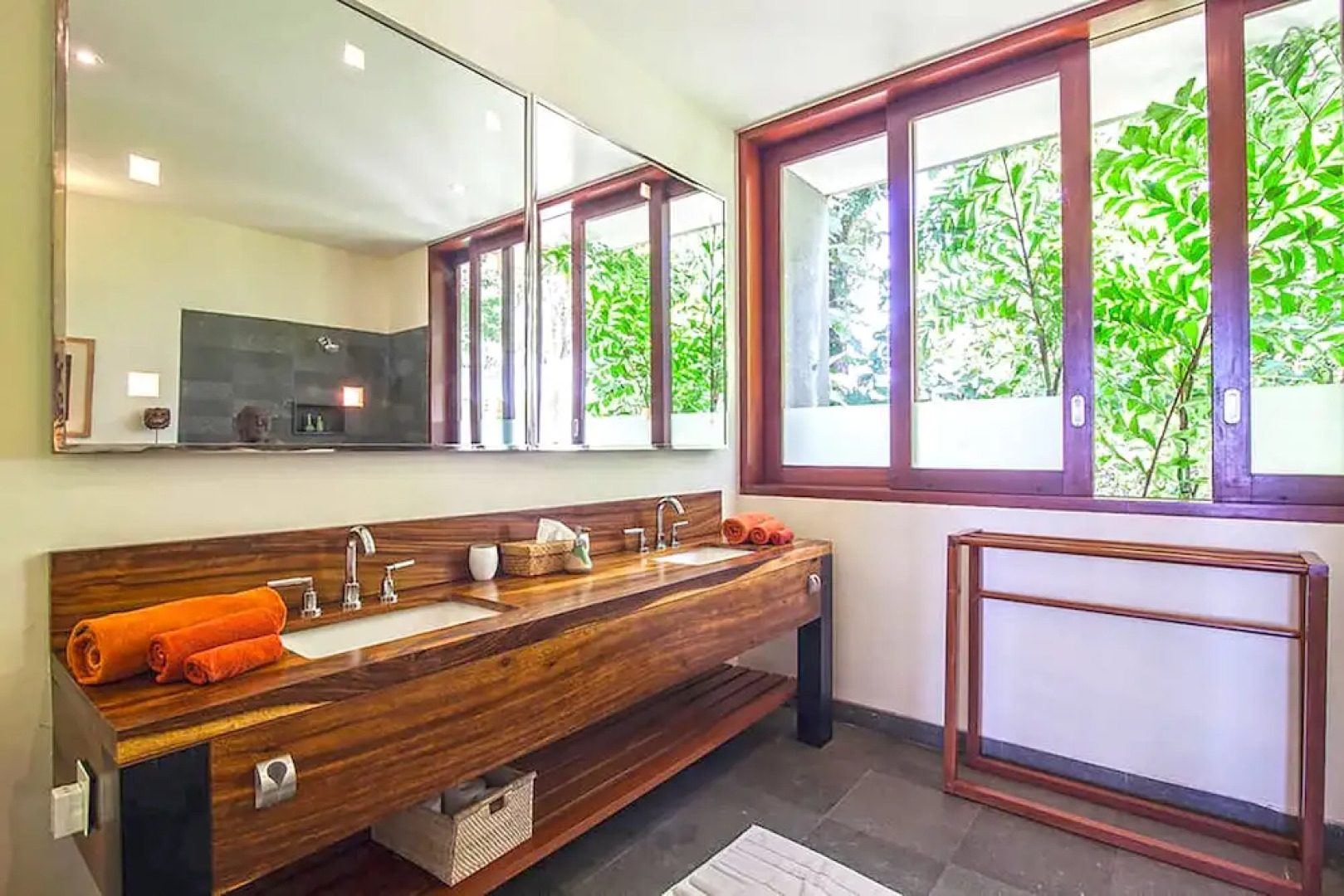 The Colonnade by Exotiq Villa Holidays