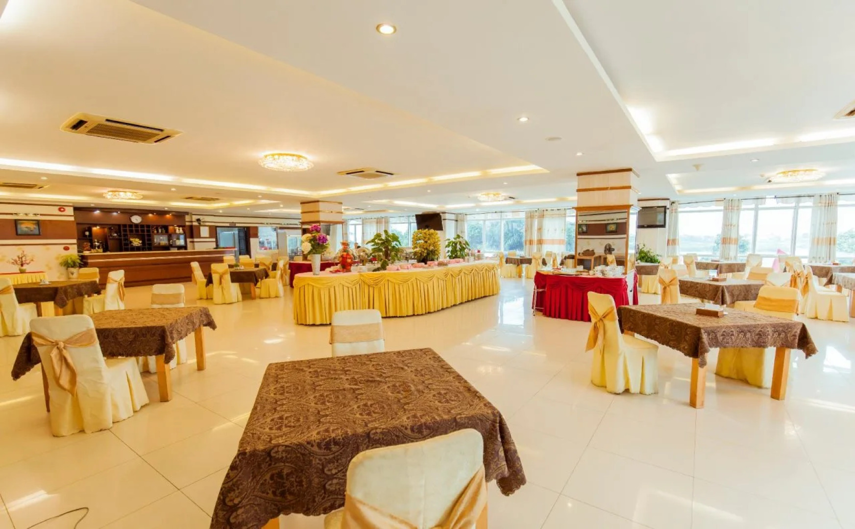 Thien An Riverside Hotel