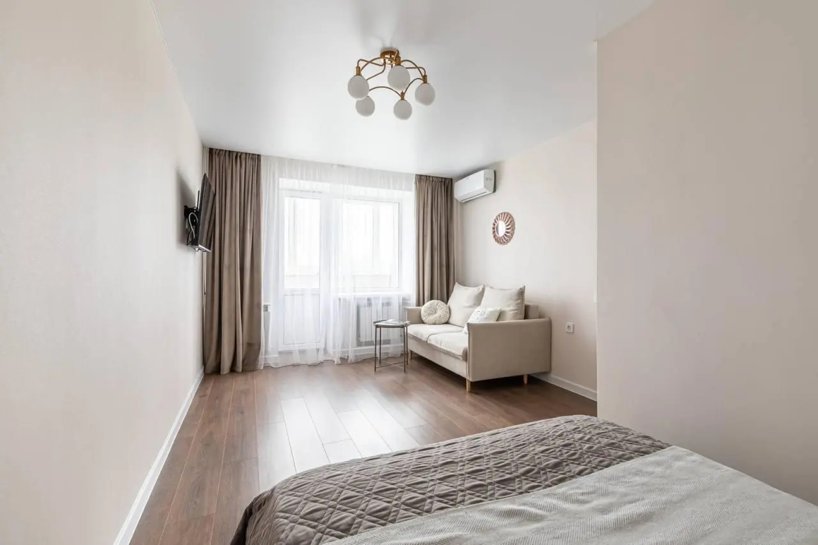 Апартаменты на проспекте Ибрагимова 61