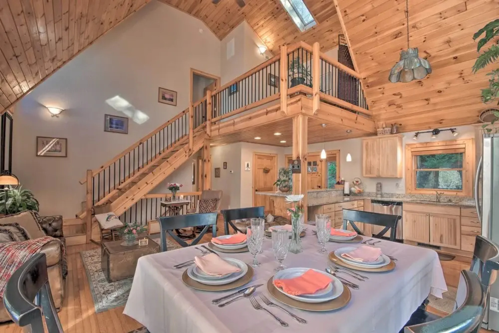 Spacious Lake Santeetlah Cottage w/ Lake Views!