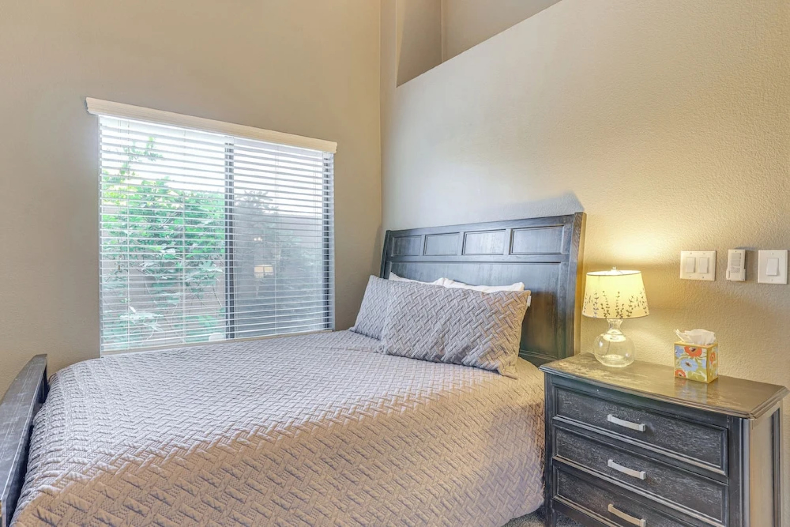 Saltwater Pool & Grill: Tempe Retreat!