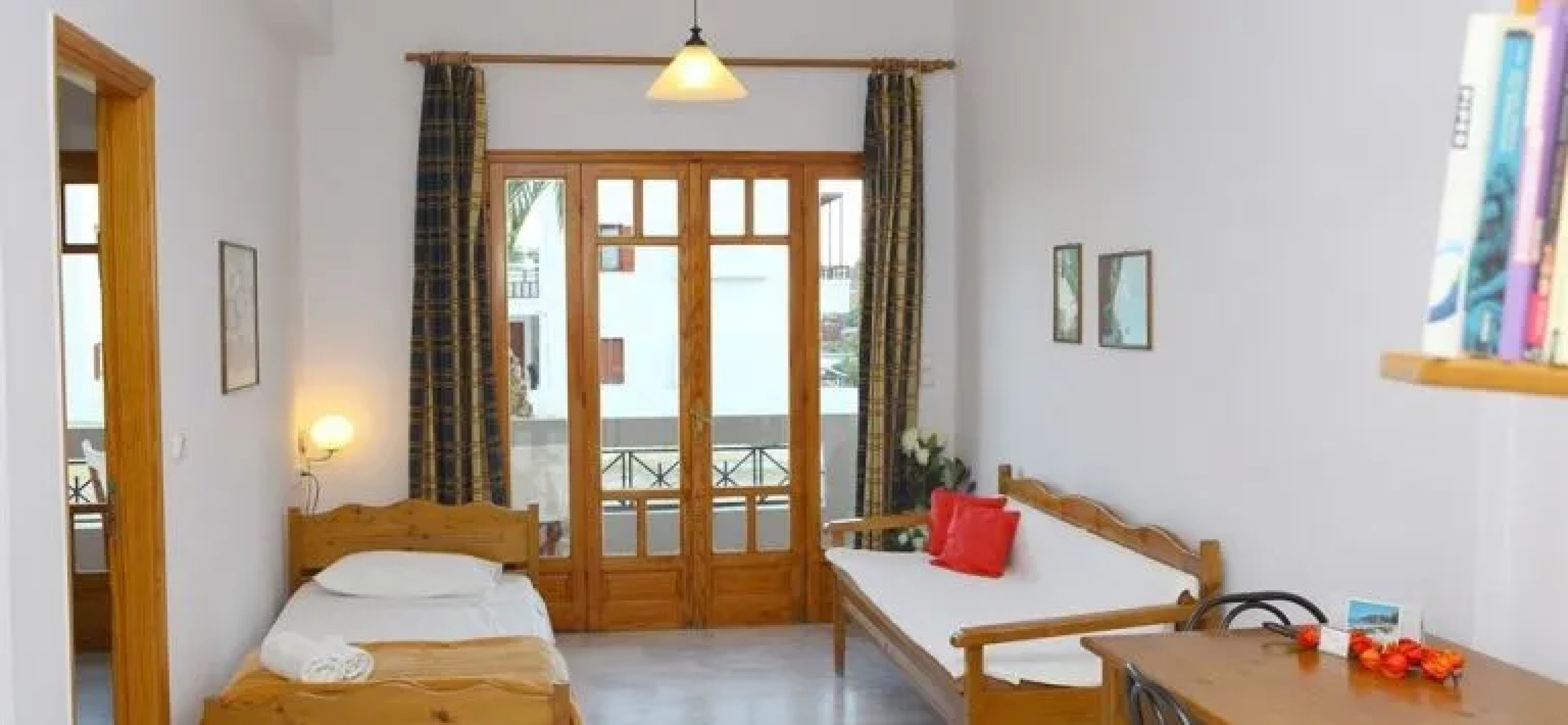 Idomeneas Apartments