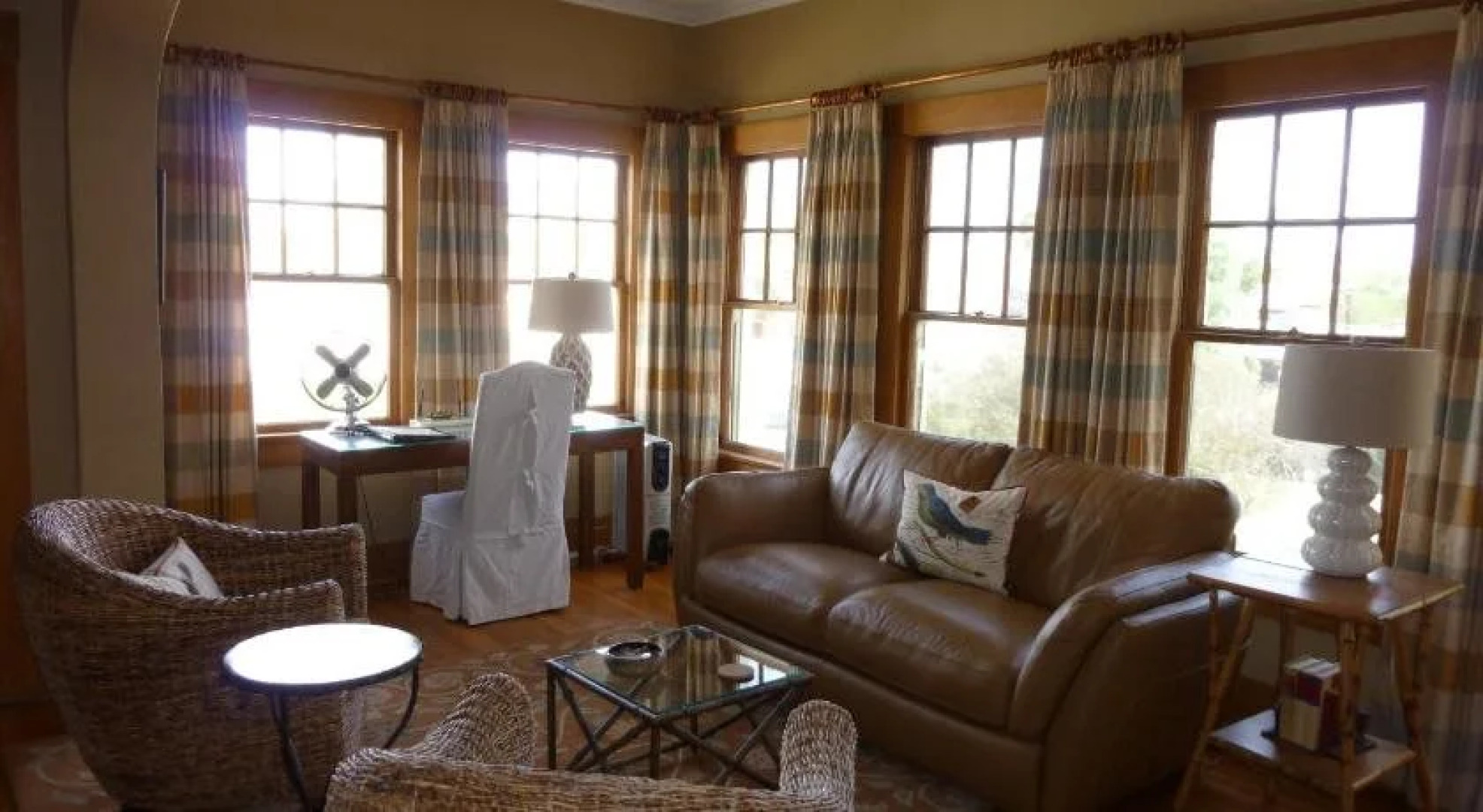 Catalina Park Inn Bed and Breakfast