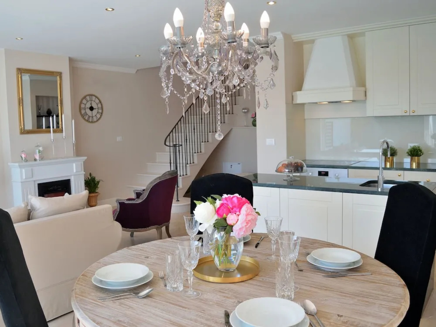 Sunlit Villa in Buje With Swimming Pool