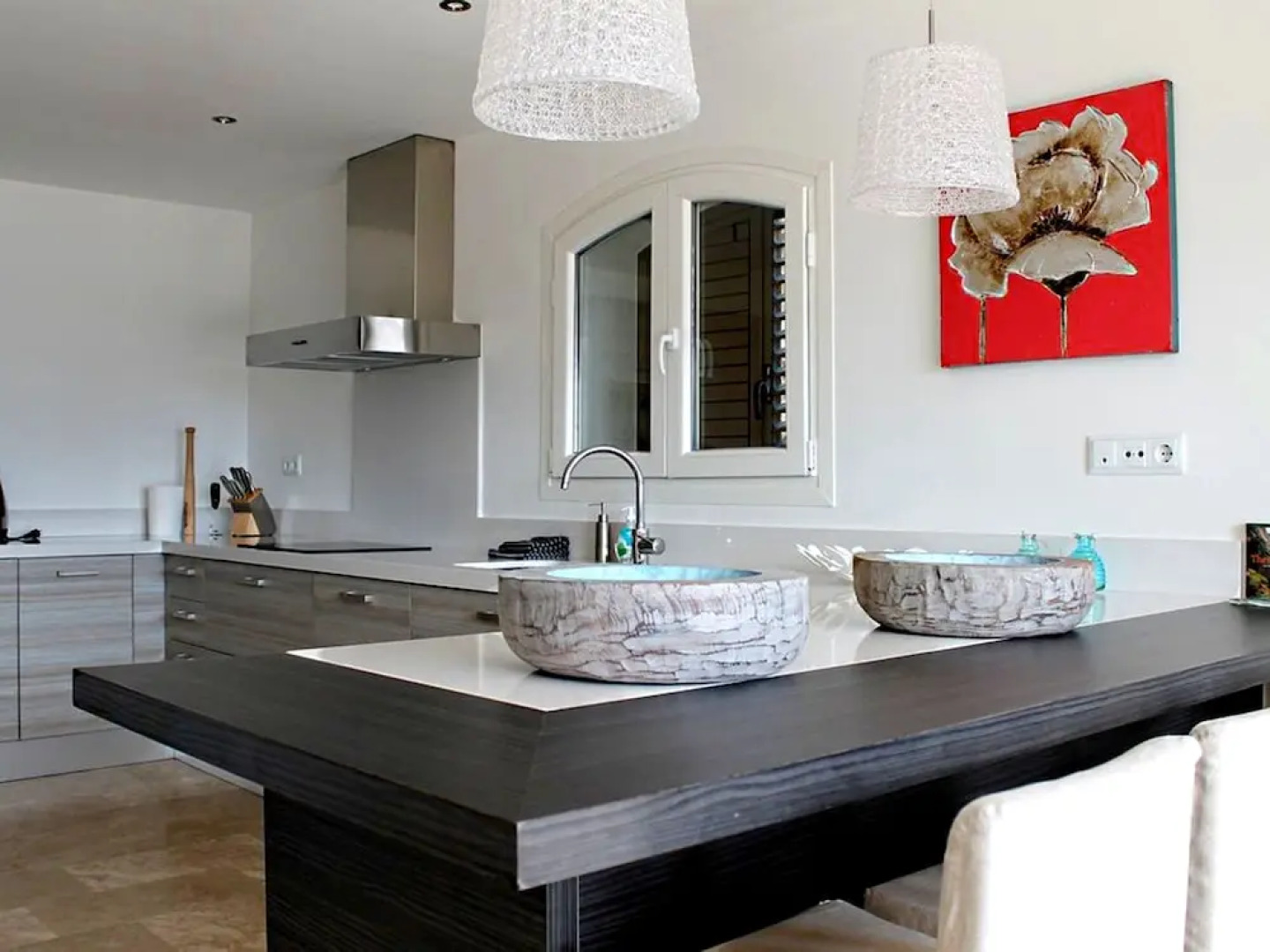 Beautiful Villa With Fantastic View and Infinity Pool Near Santa Cristina D'aro