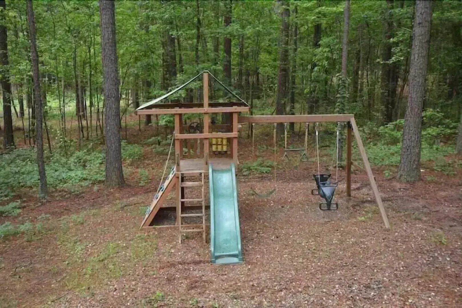 4R Escape Lodge - 2 Br Cabin