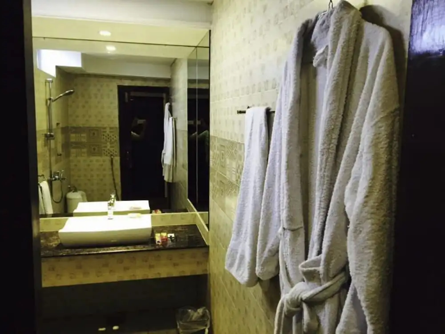 Hotel DE SHALIMAR