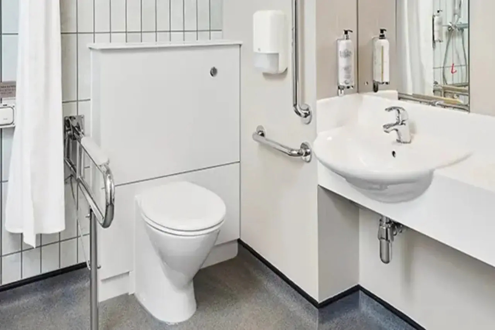 Premier Inn Bristol Parkway M32