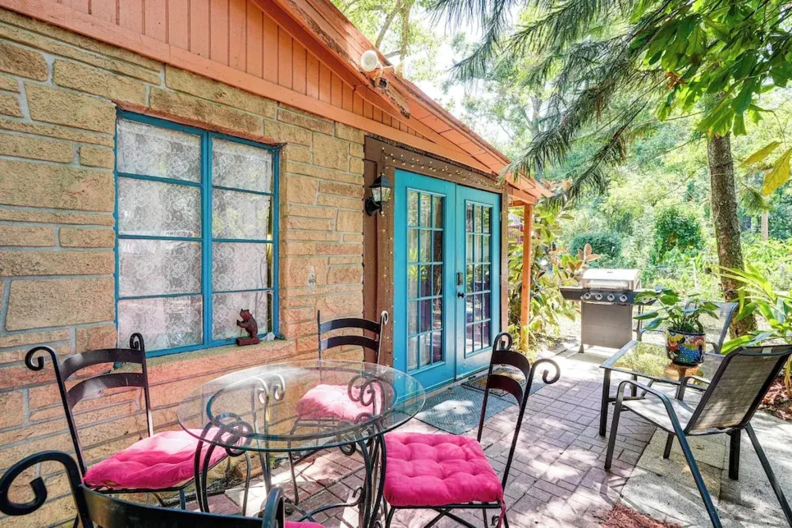 Near Tampa Attractions: Boho Bungalow on 20 Acres!