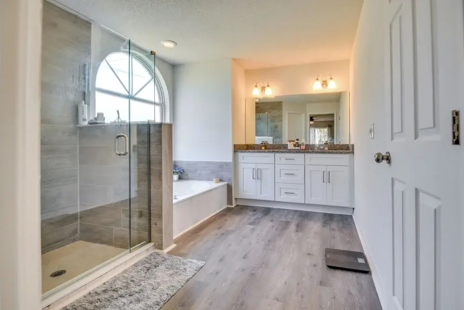 7 Mi to Beach: Pet-friendly Home in Port Orange!