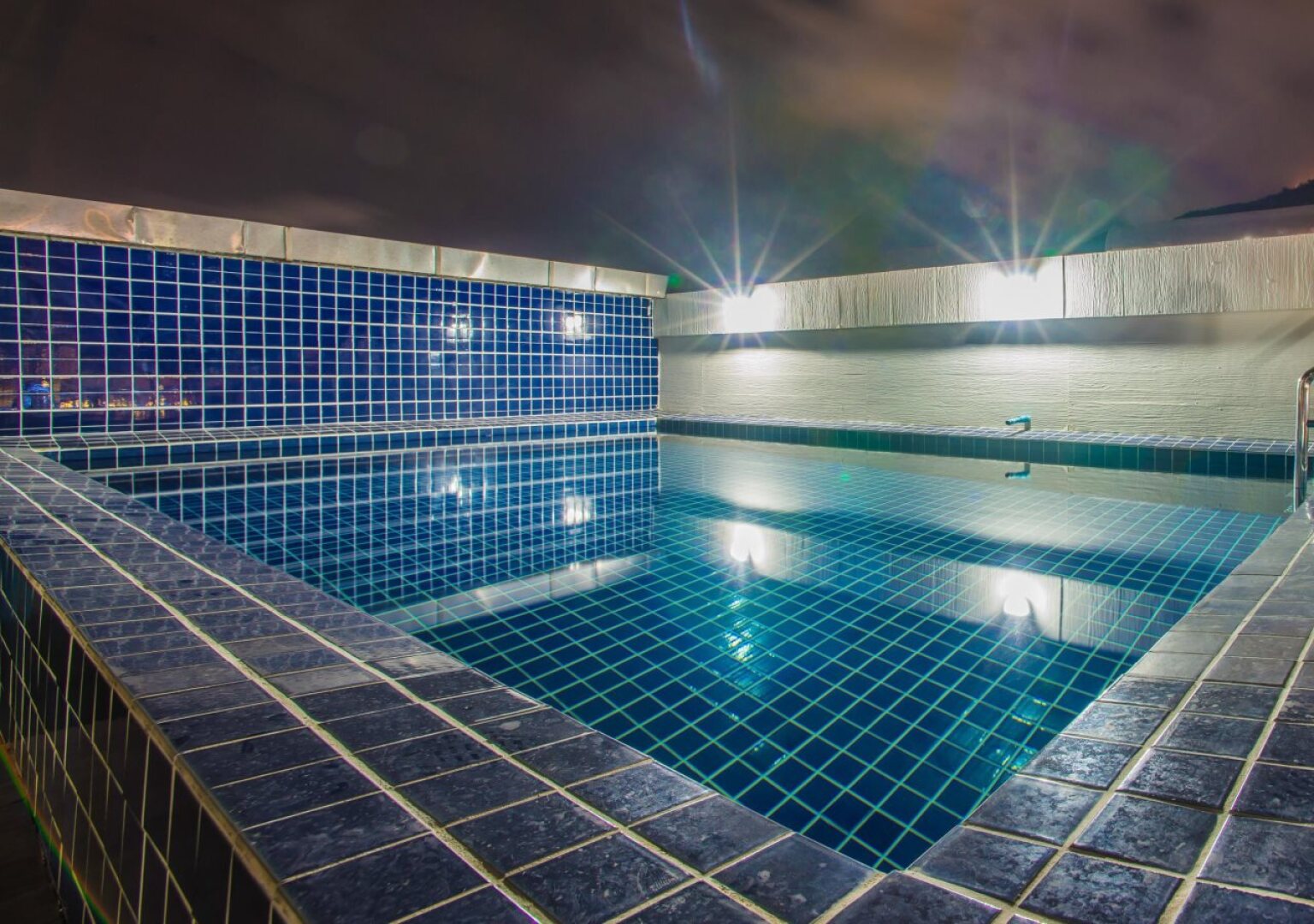 OYO 861 Patong Dynasty Hotel