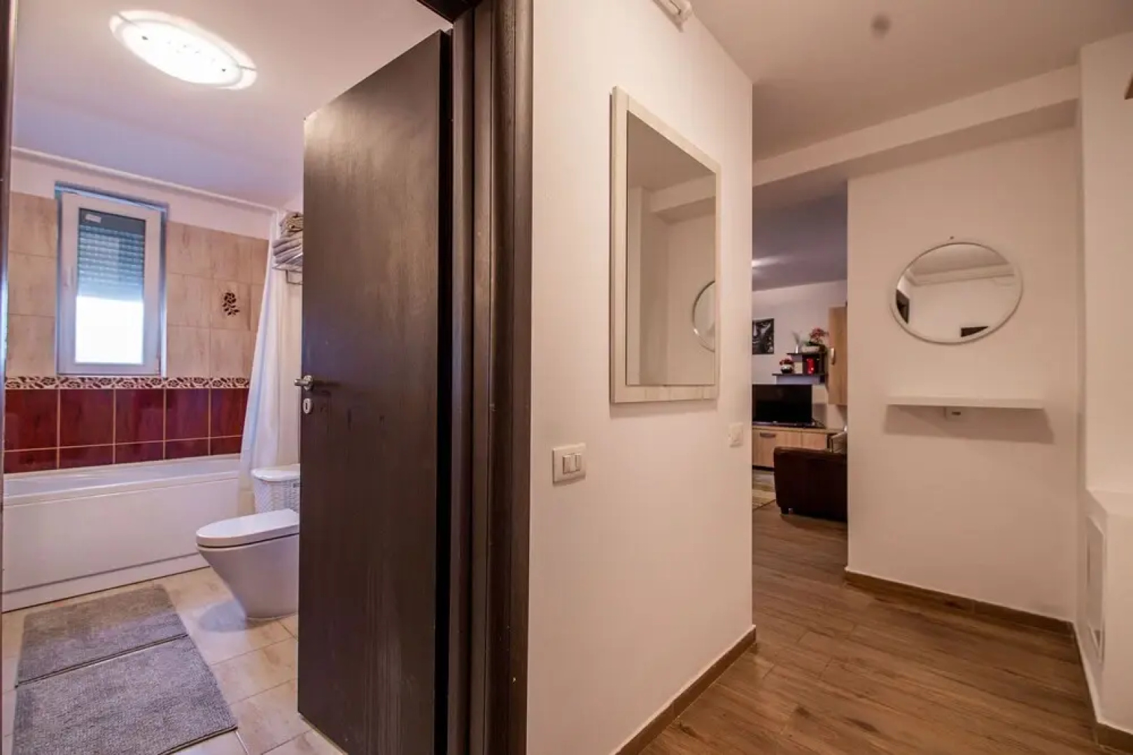 Two Room Apartment Militari Residence M8