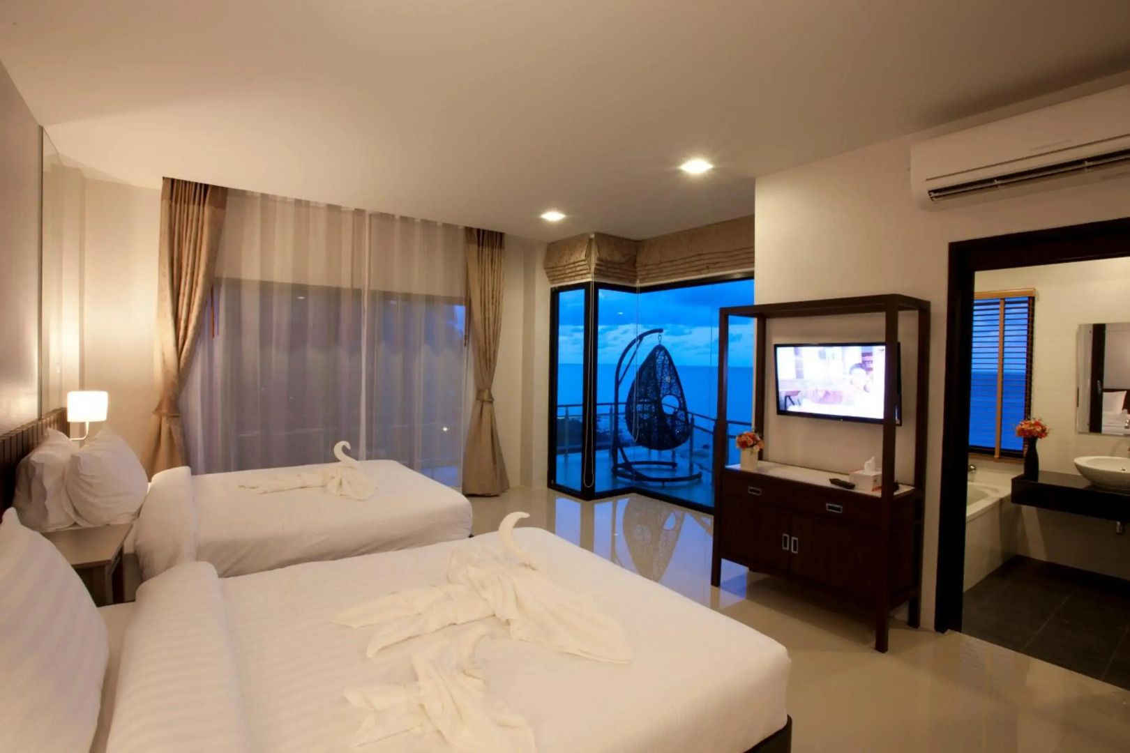 Prasarnsook Villa Beach Resort (SHA Extra Plus)