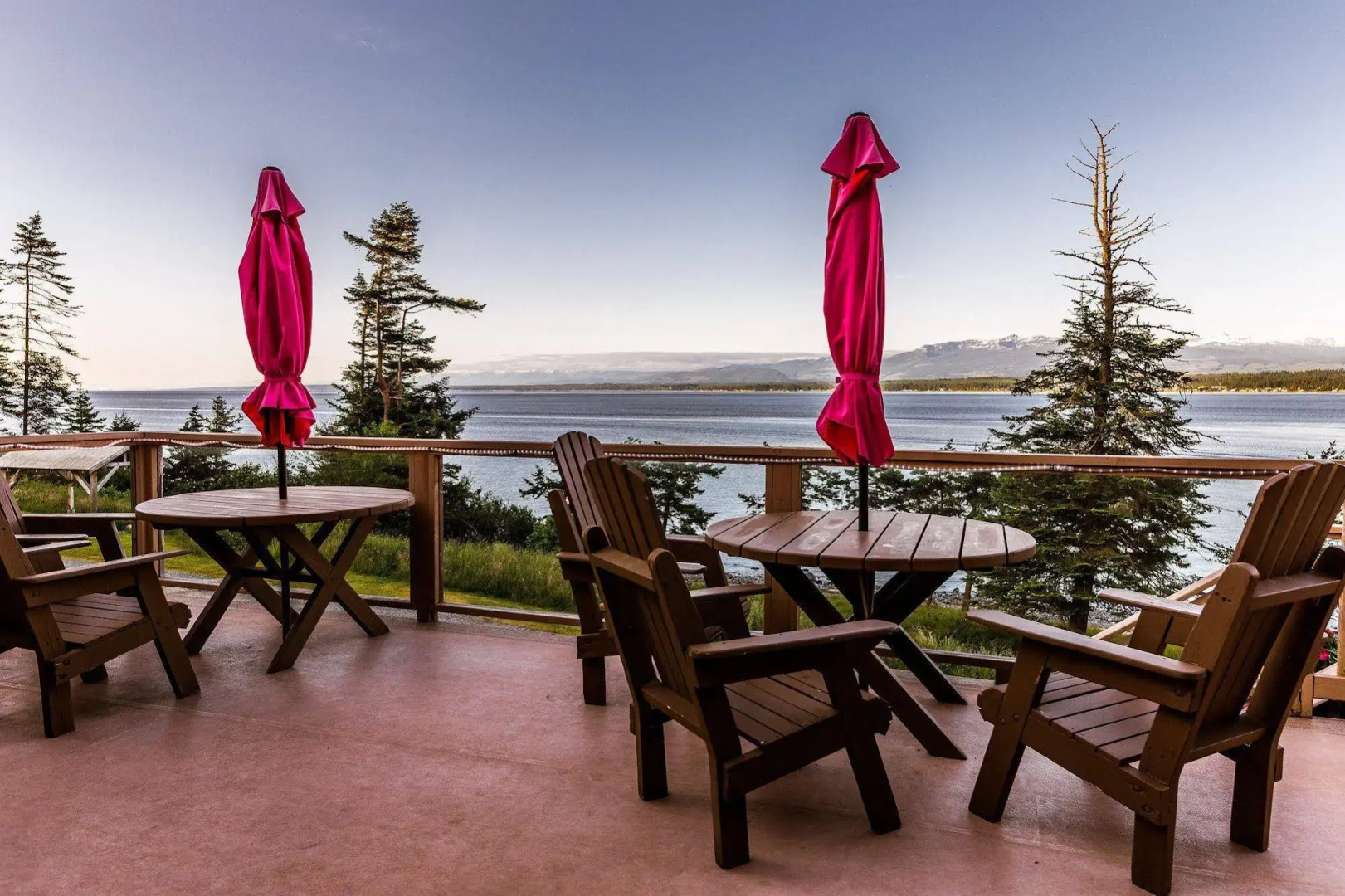 Tsa-Kwa-Luten Lodge