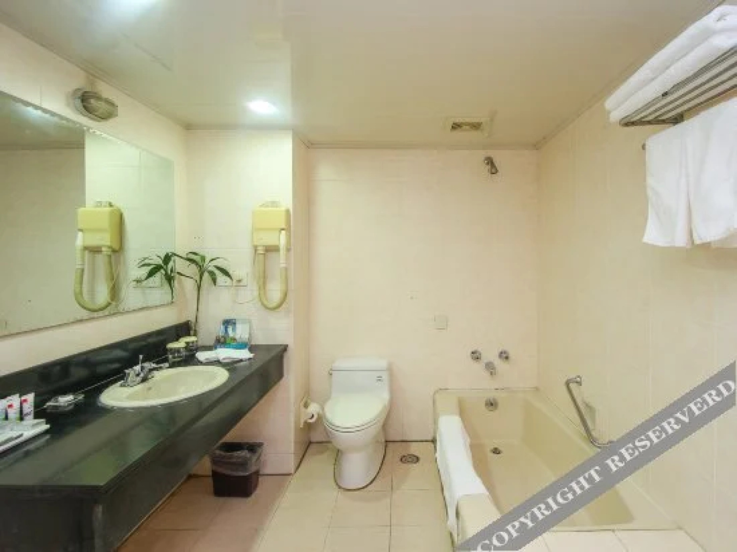 Jiangsu Dongtai Leida Hotel