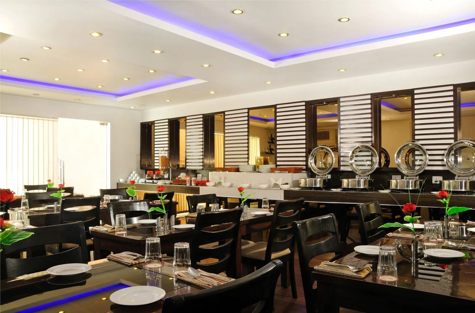 Hotel The Pearl - Newly Renovated in City Centre