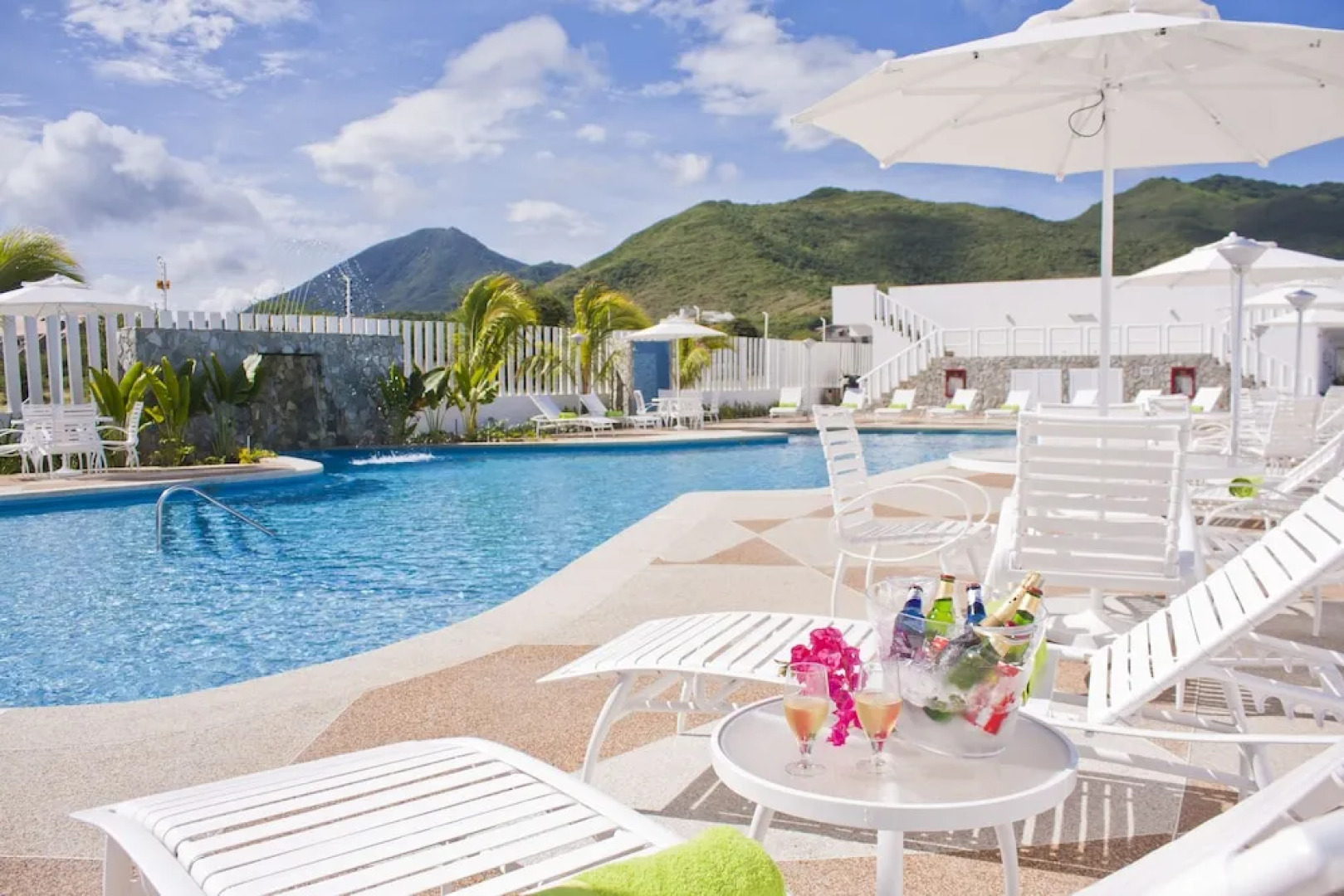 Agua Dorada Beach Hotel by Lidotel