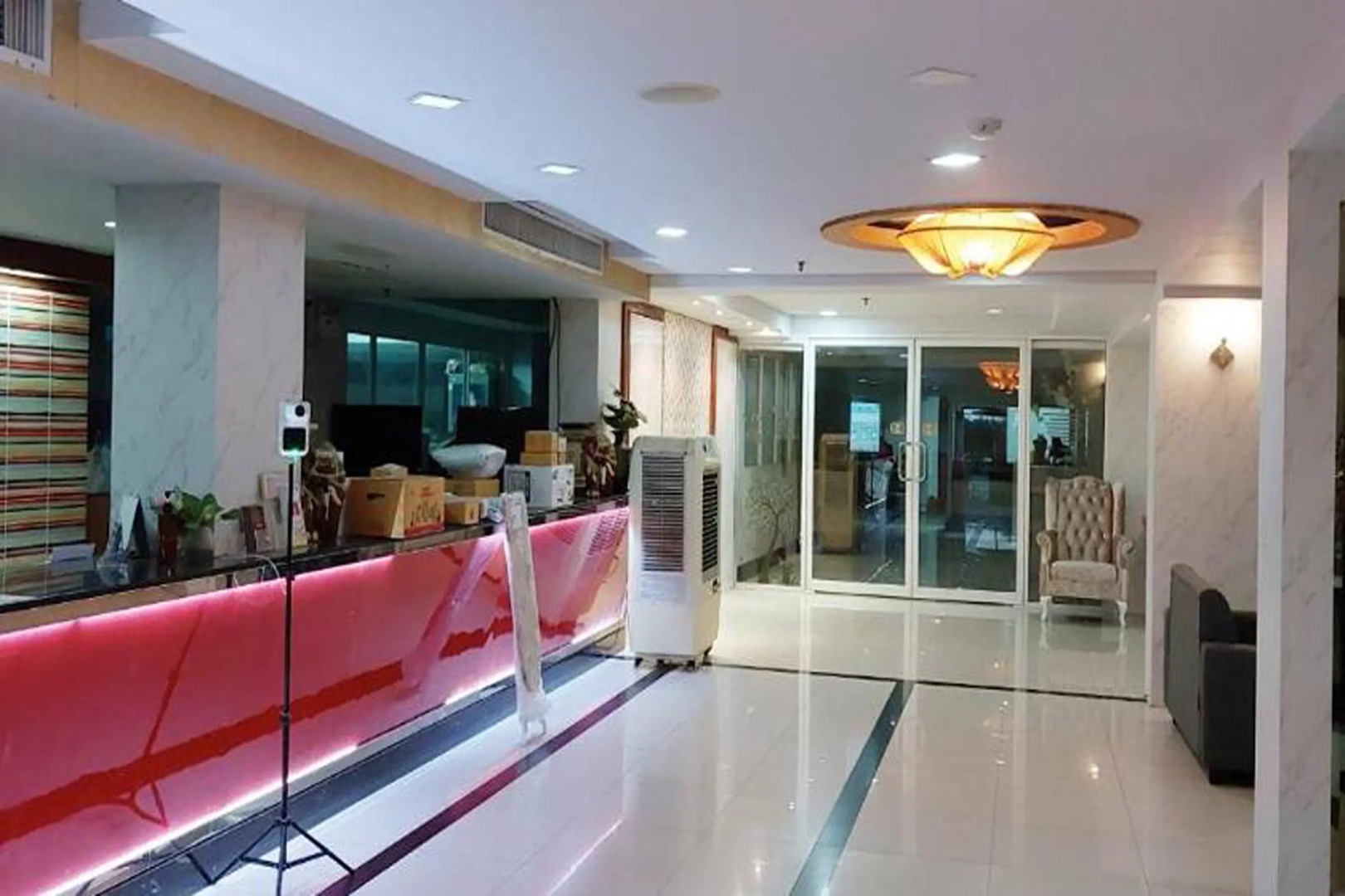 Convenient Grand Hotel