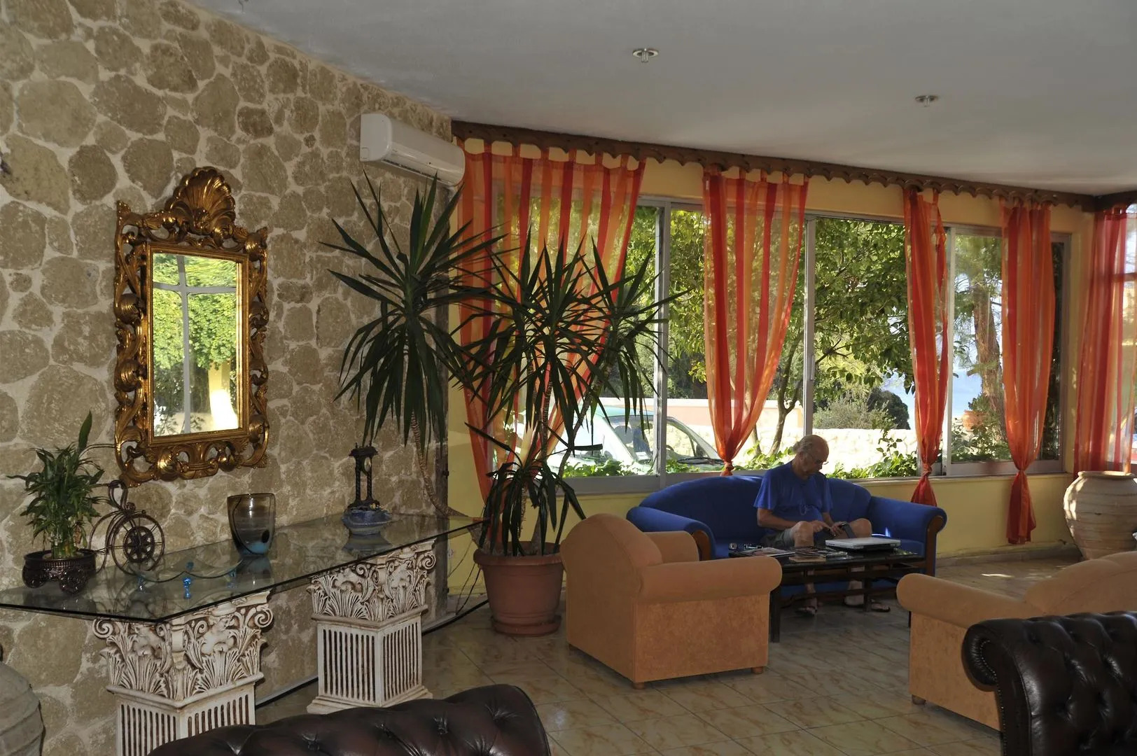 Blue Princess Beach Hotel & Suites