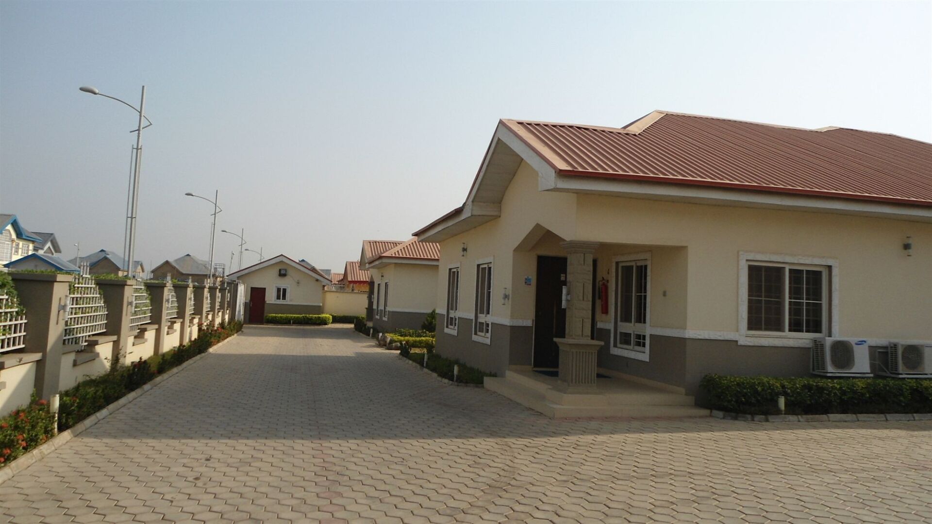 Pearl Manor Luxury Suites