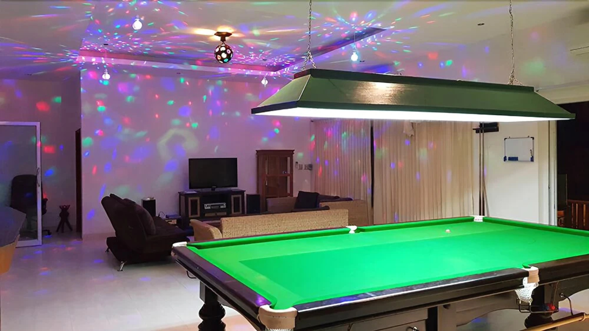 Baan Air Hockey