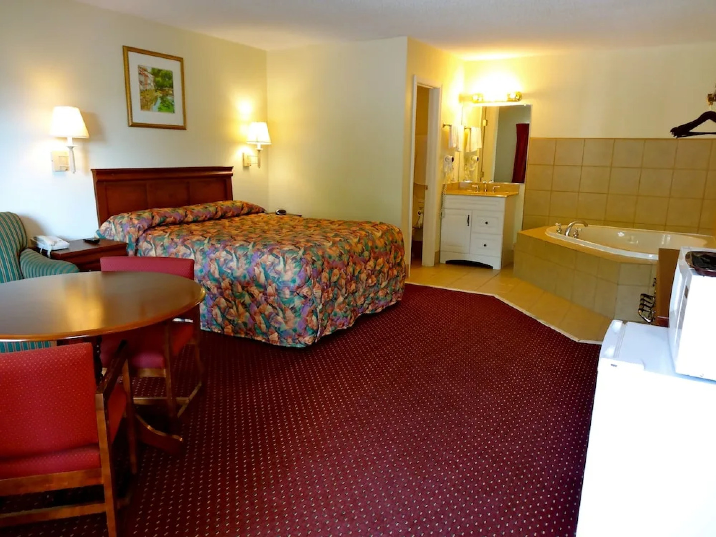 Whispering Pines by Hotel O Whitestone VA