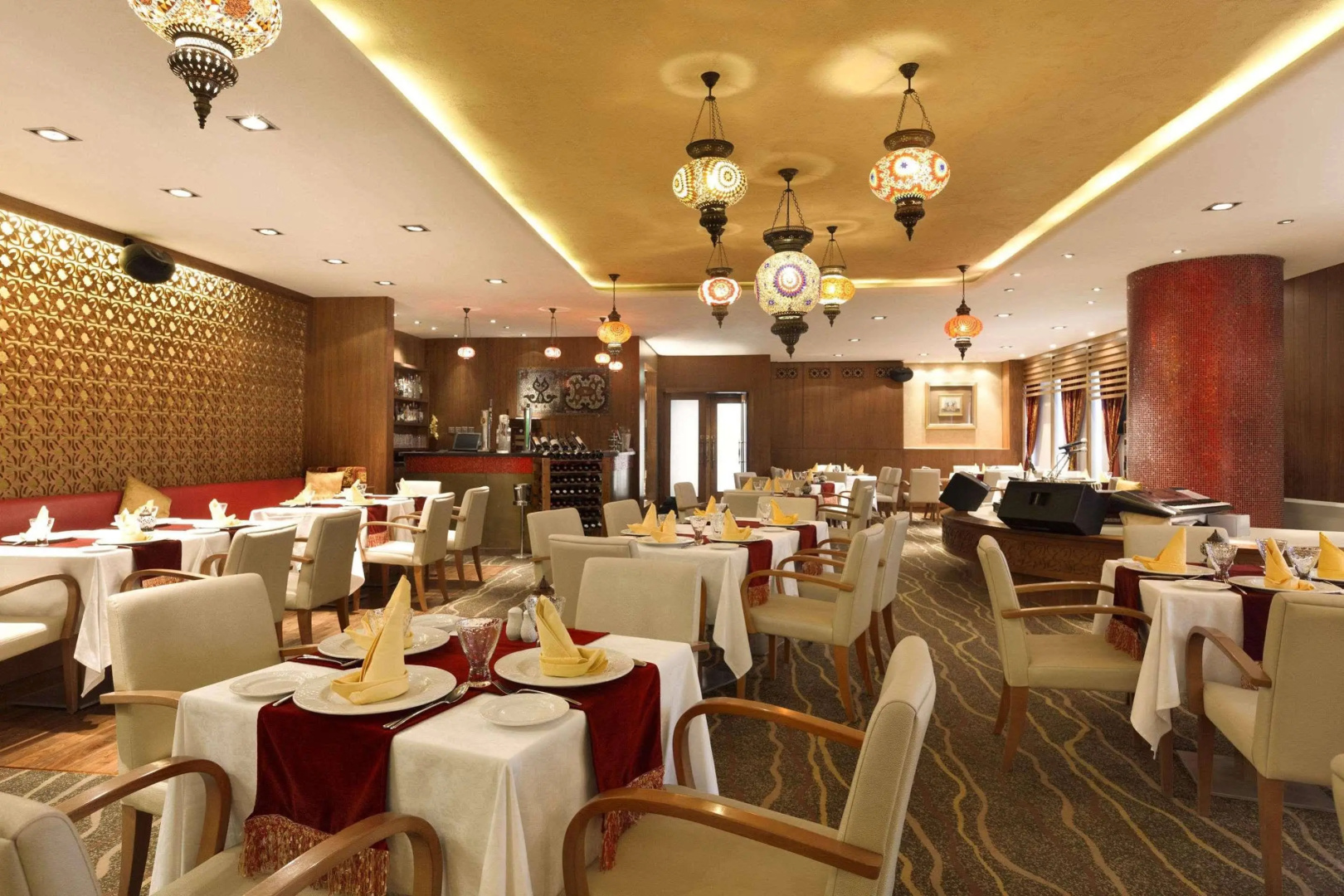 Отель Montreal Barsha