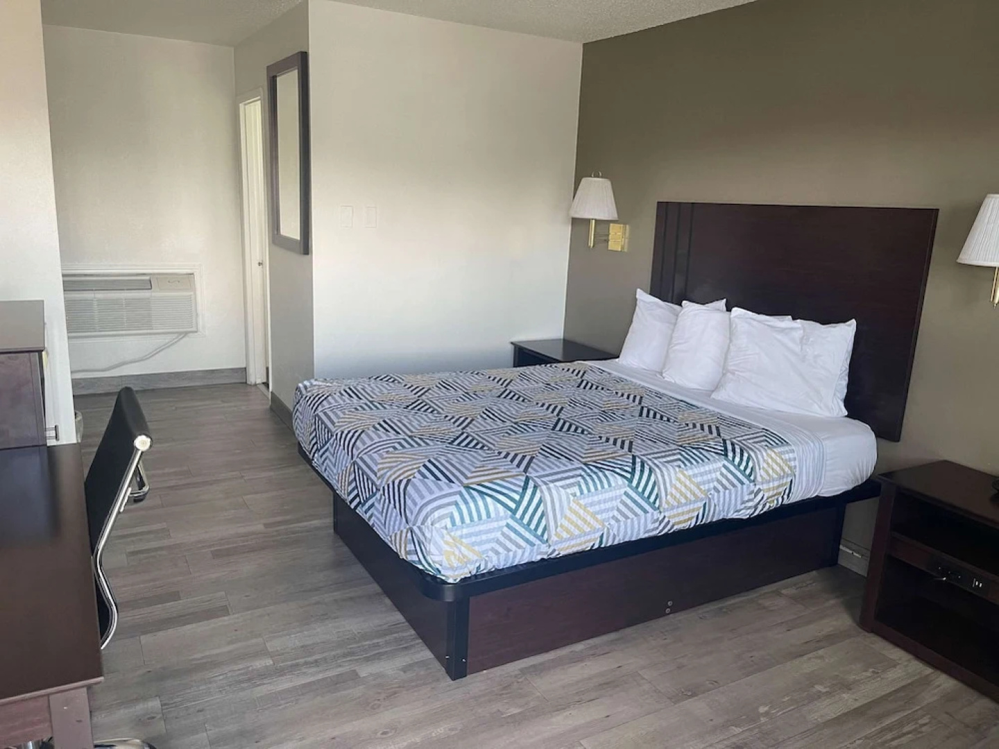 Rodeway Inn & Suites Hermiston