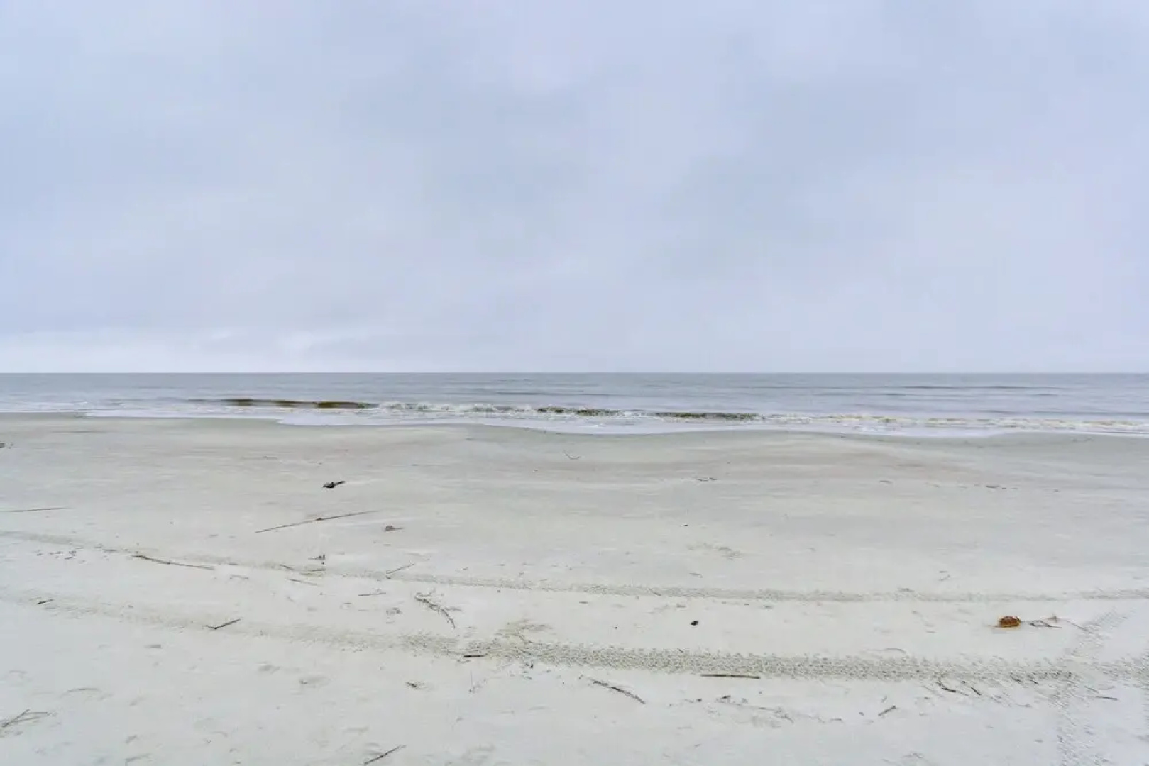 St Helena Island Vacation Rental: Walk to Beach!