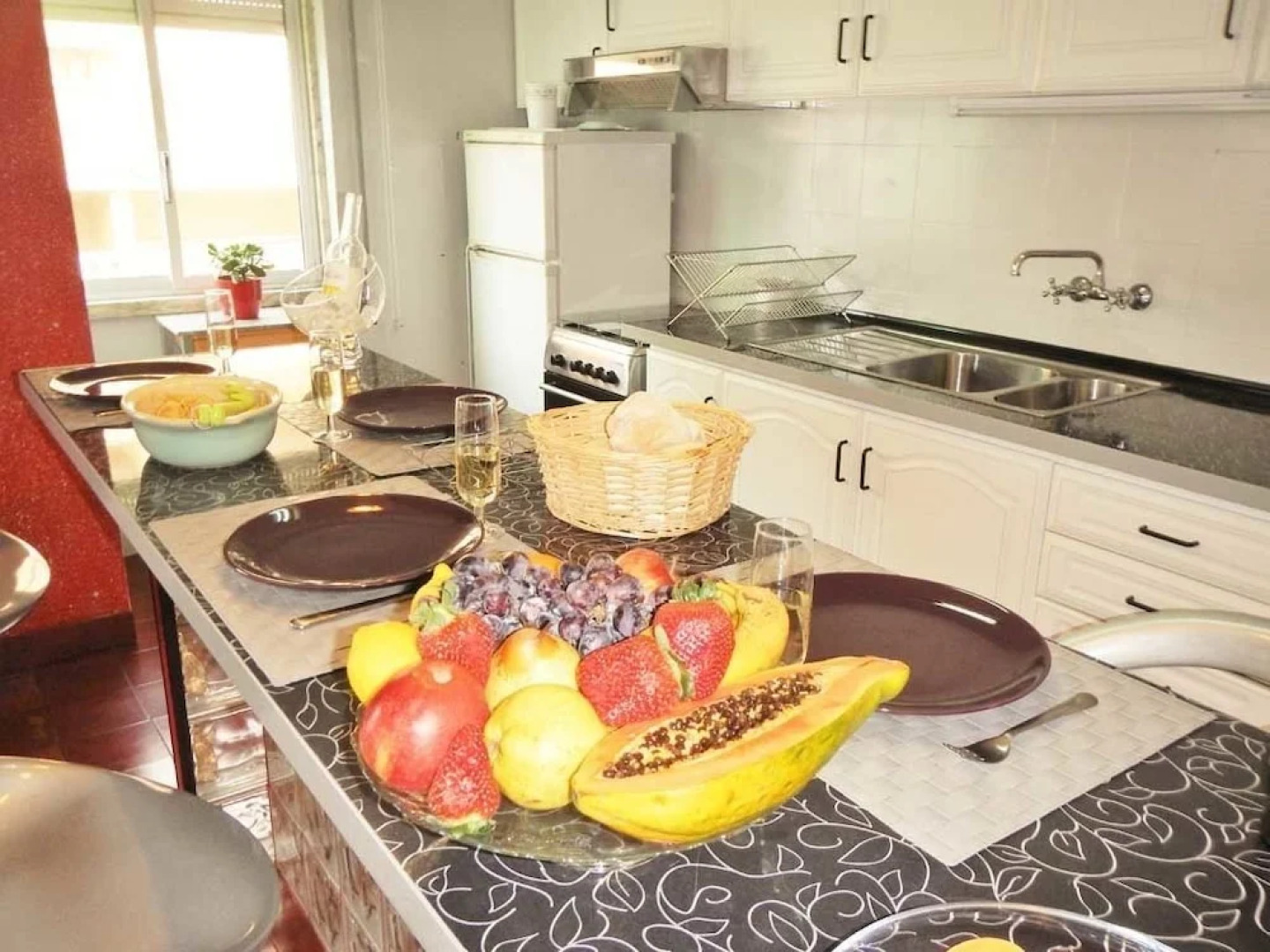 Caparica Central Apartment by Host-Point