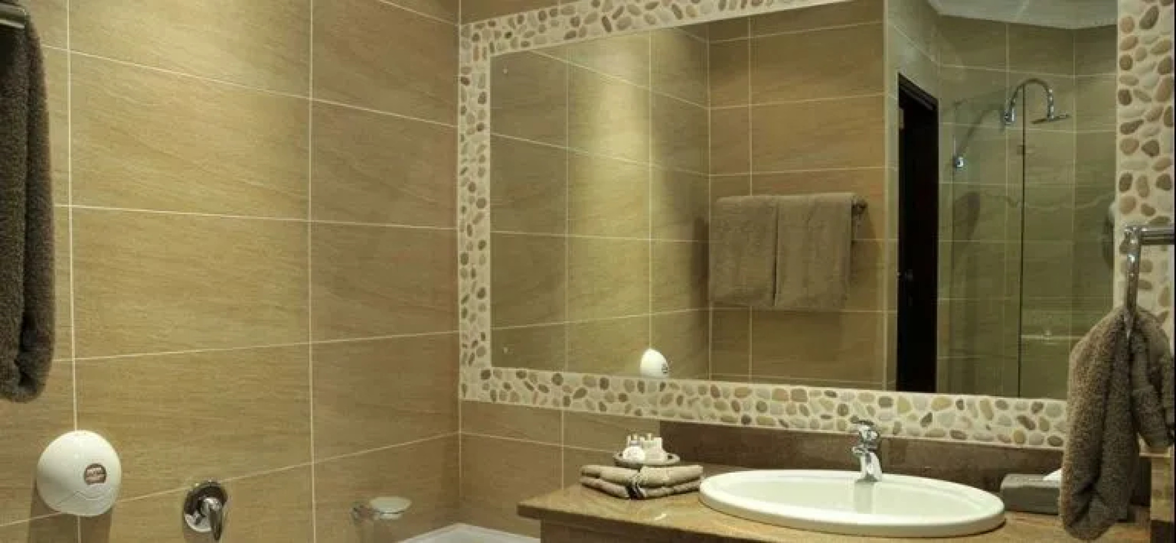 Cathedral Peak Hotel