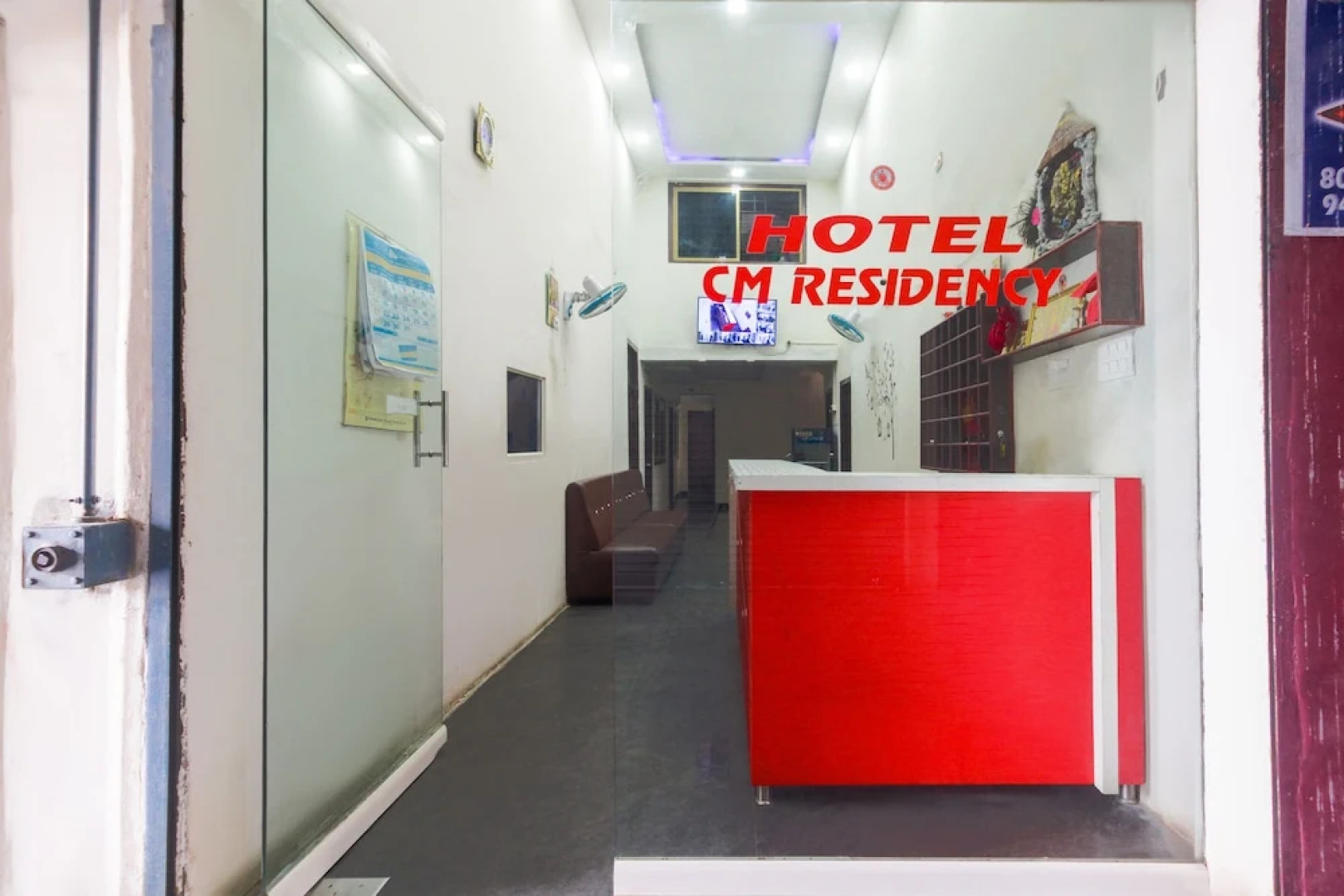 Hotel Cm Residency by OYO Rooms
