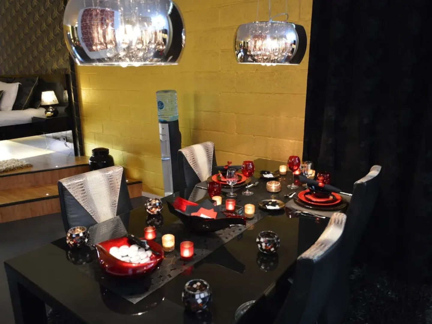 Deluxe Holiday Home in Welkenraedt with Hot Tub & Steam Shower