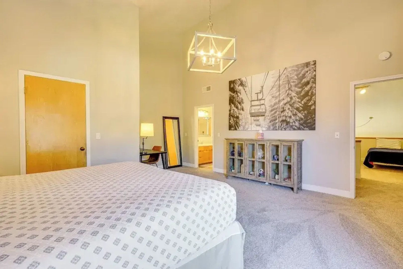 Superb Park City Escape w/ Deck, Walk to Ski Lift!