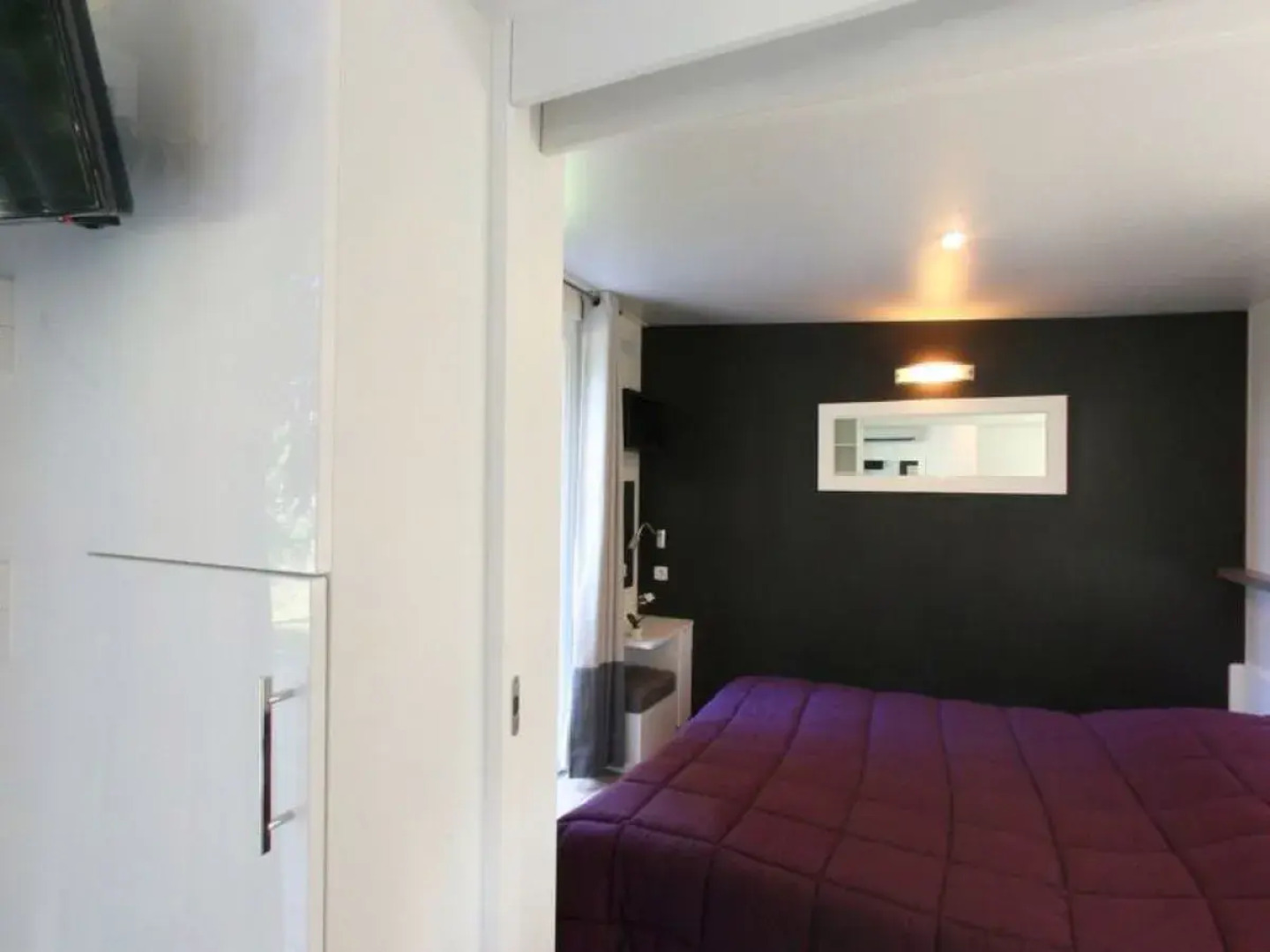 Holiday Home Le Mediterranée - AGL255