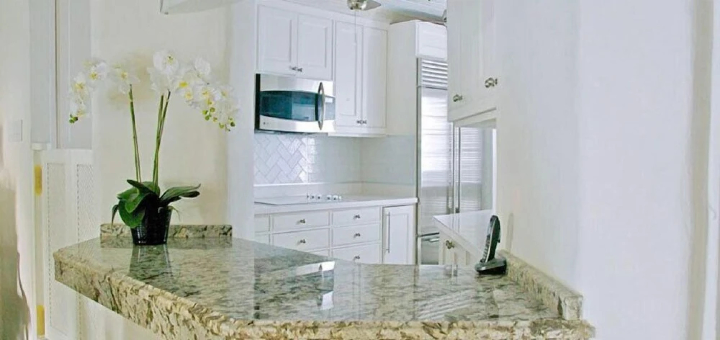 Emerald Beach 4 - Villa Plumbago