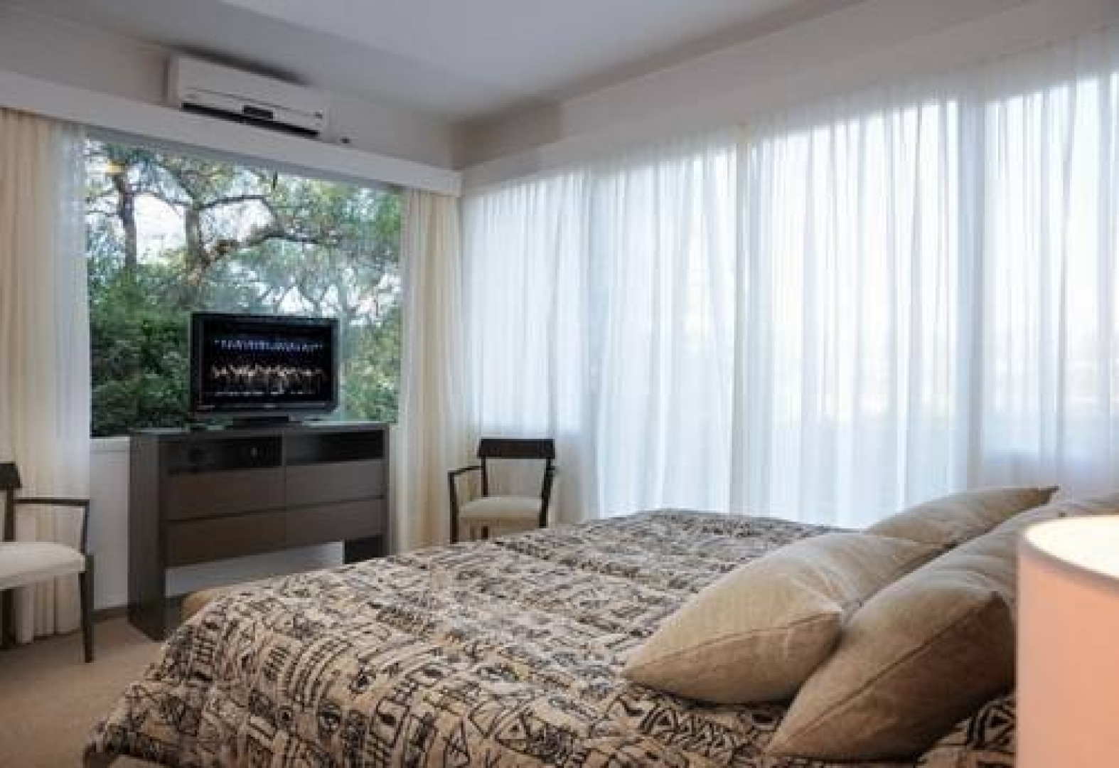 Lake Buenavista Resort