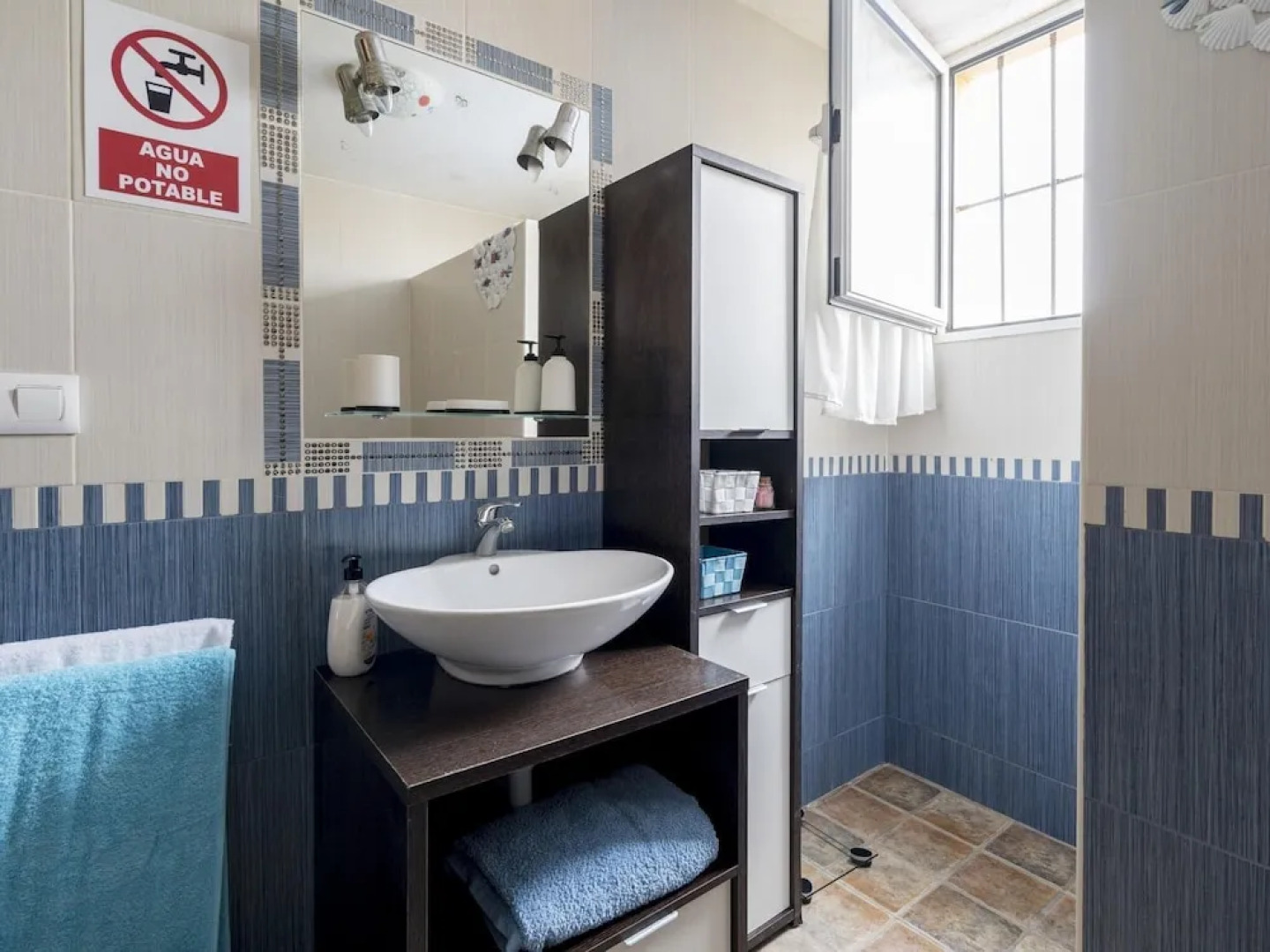 Modern Holiday Home in Garrobillo With Private Swimming Pool